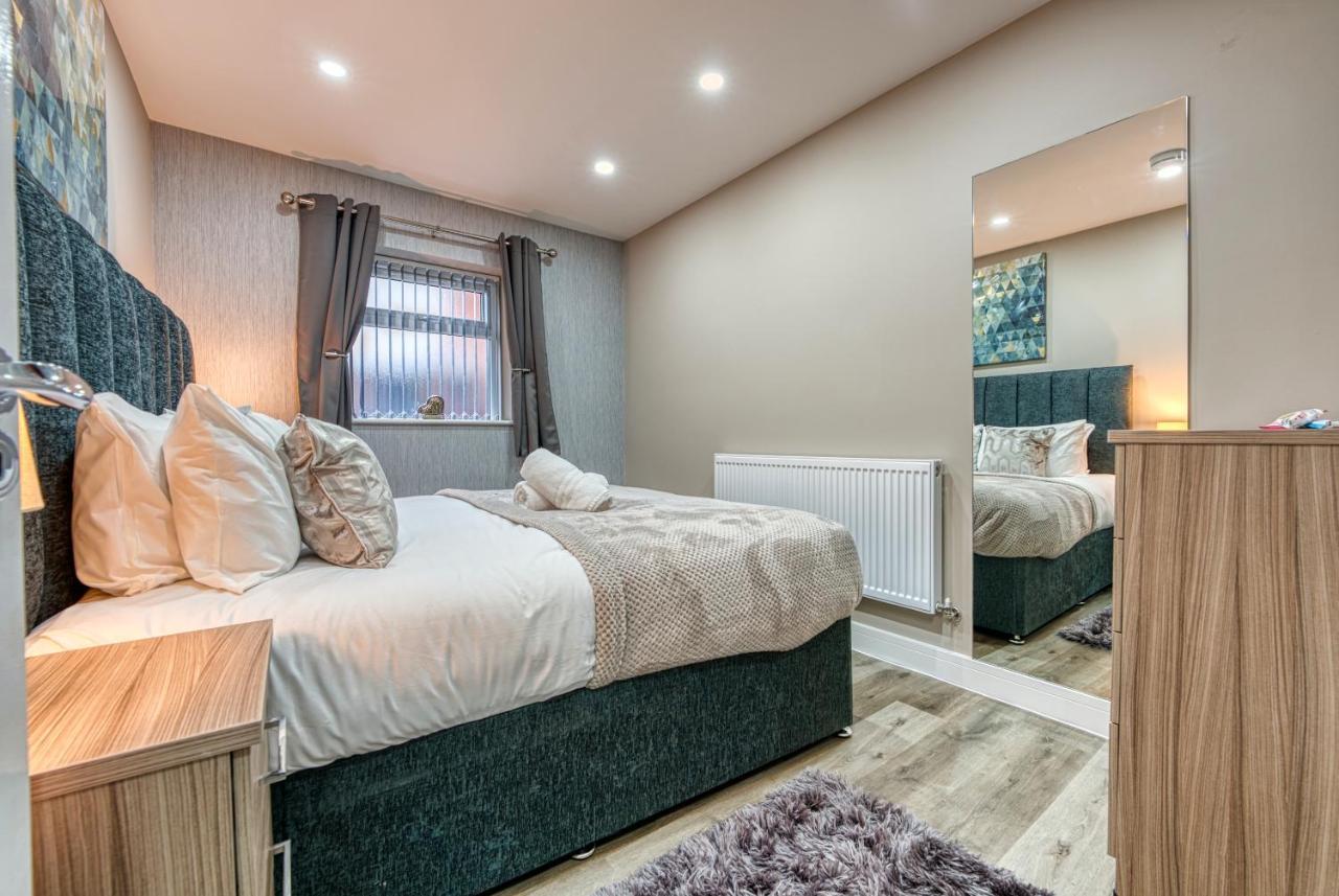 Stylish House - B'Ham Airport And Nec, Jlr Solihull, Business & Leisure Stays - Aspen House Номер фото