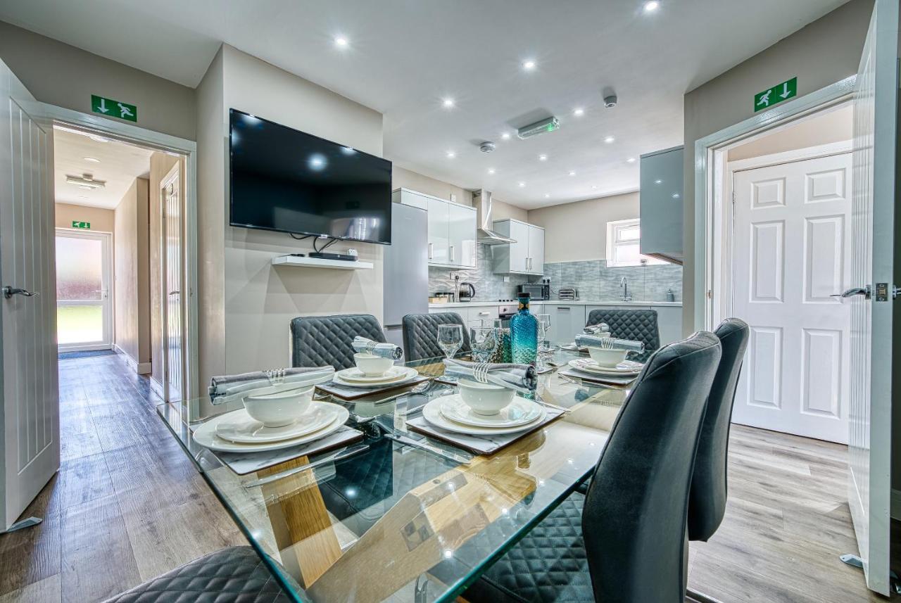 Stylish House - B'Ham Airport And Nec, Jlr Solihull, Business & Leisure Stays - Aspen House Экстерьер фото